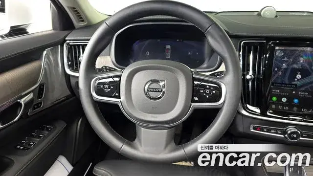 Volvo S90 2025 — Фото 14/20