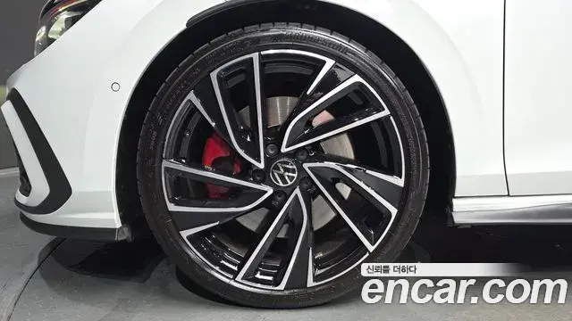 Volkswagen Golf 2024 — Şəkil 7/20
