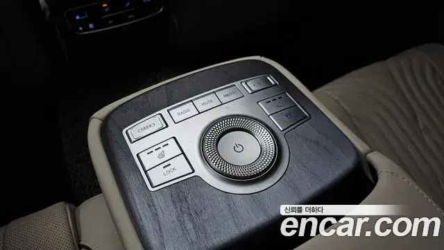 Genesis G80 2021 — ფოტო 11/37