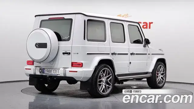 Mercedes-Benz G-Class 2024 — Фото 2/20