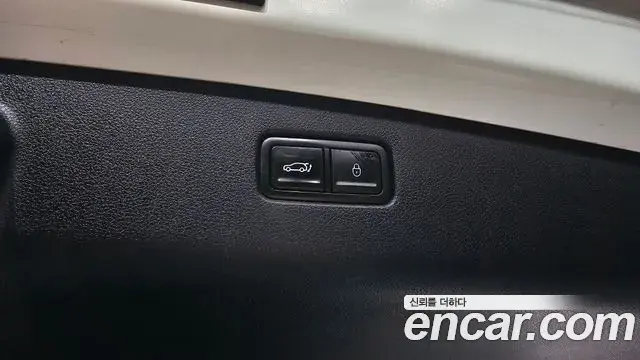 Genesis GV70 2022 — Photo 5/35