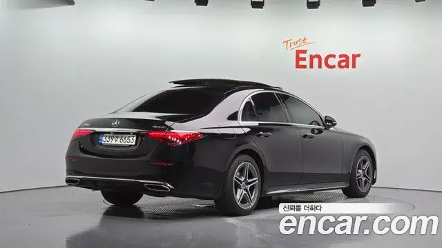 Mercedes-Benz S-Class 2022 — ფოტო 17/20