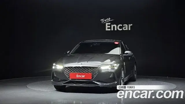 Genesis G70 2018 — Photo 26/33