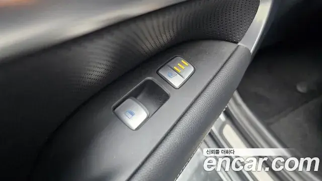 Genesis G70 2018 — Photo 5/33