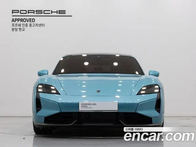 Porsche Taycan 2025 — Photo 18/19