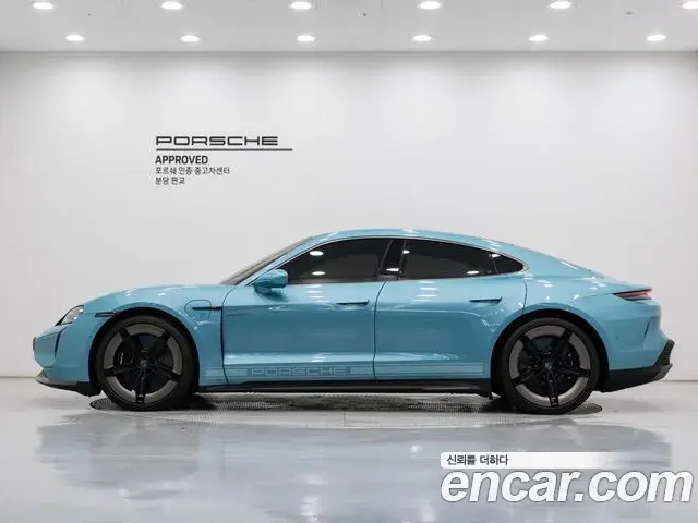 Porsche Taycan 2025 — Photo 1/19