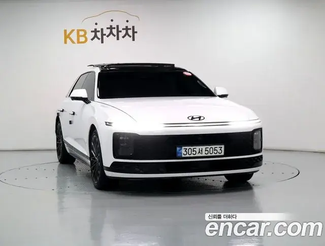Hyundai Grandeur Hybrid 2023 — Photo 4/20