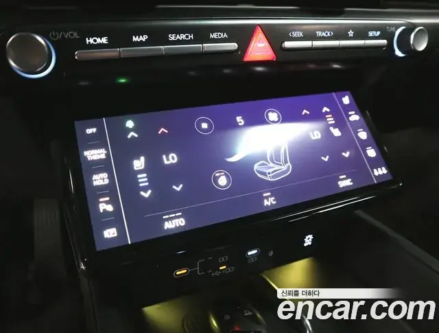 Hyundai Grandeur Hybrid 2023 — Photo 13/20