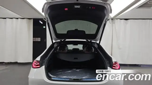 Mercedes-Benz GLC-Class 2024 — Photo 3/33