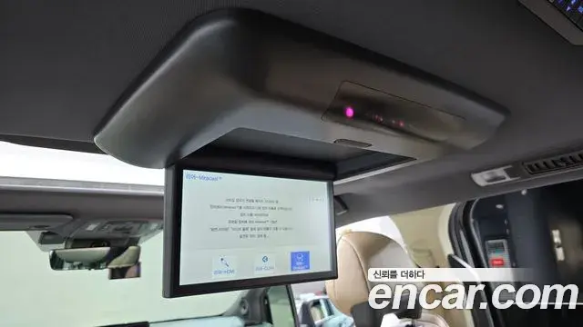 Toyota Sienna 2022 — Şəkil 27/32