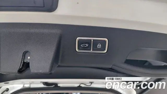 Kia Sorento 2021 — Photo 19/20