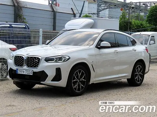 BMW X4 2022 — Фото 9/20