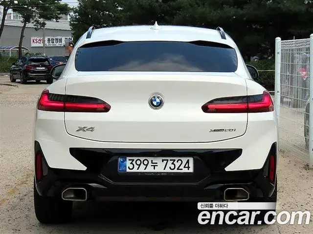 BMW X4 2022 — Фото 3/20