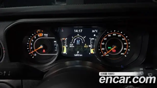 Jeep Wrangler 2025 — Photo 16/30