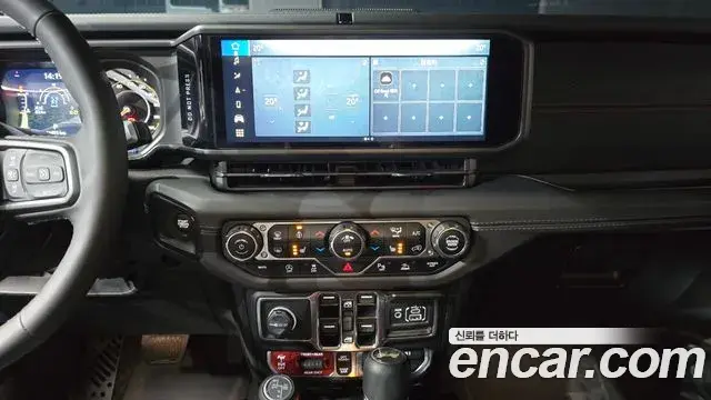 Jeep Wrangler 2025 — Photo 13/30