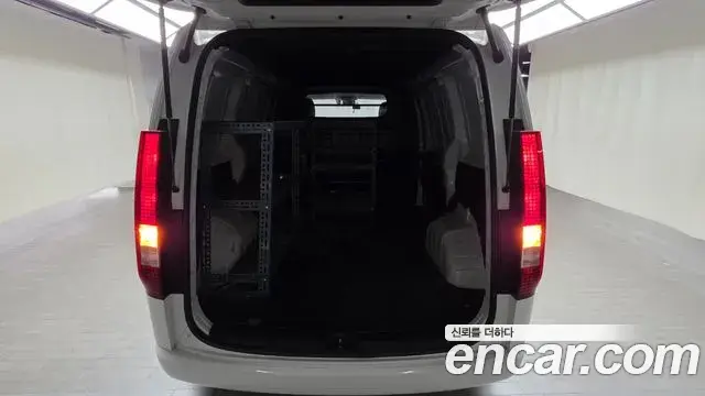 Hyundai Staria 2021 — Şəkil 2/30