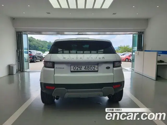 Land Rover Range Rover Evoque 2018 — Фото 4/16