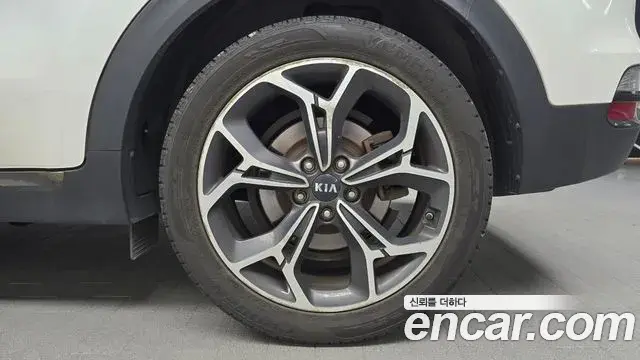 Kia Sportage The Bold 2019 — Photo 19/35