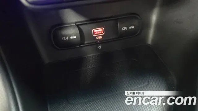 Kia Sportage The Bold 2019 — Photo 17/35