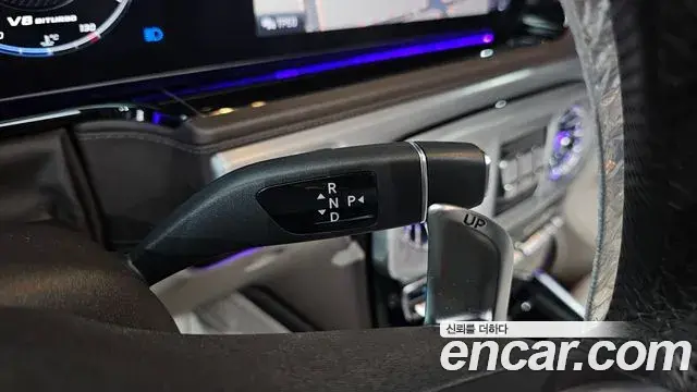 Mercedes-Benz G-Class 2021 — Şəkil 18/32
