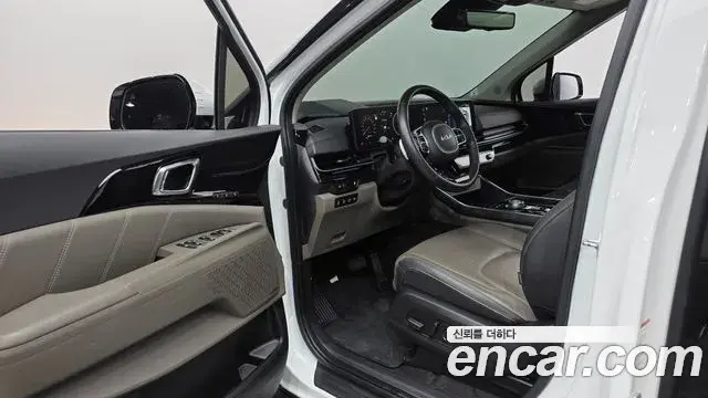 Kia Carnival 2024 — Photo 10/20