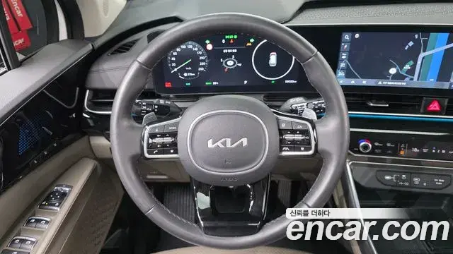Kia Carnival 2024 — Photo 14/20