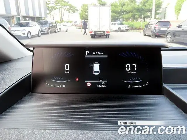 Hyundai Staria 2022 — Photo 8/20