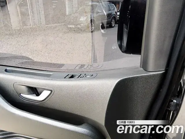 Hyundai Staria 2022 — Photo 10/20