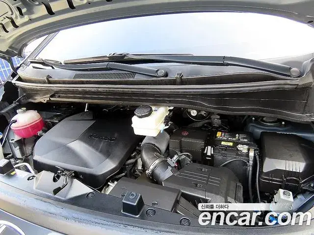 Hyundai Staria 2022 — Photo 18/20