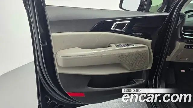 Kia Carnival 2024 — Şəkil 15/31