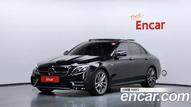 Mercedes-Benz E-Class 2020 — Şəkil 35/36