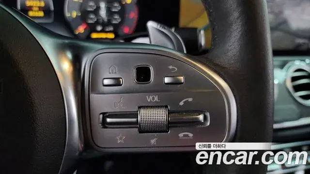 Mercedes-Benz E-Class 2020 — Şəkil 18/36