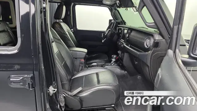 Jeep Wrangler 2019 — Фото 11/20