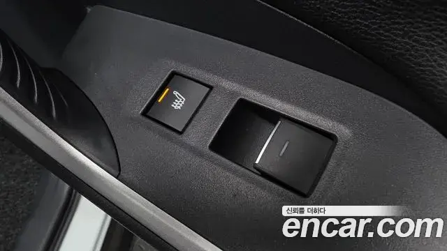 Toyota RAV4 2025 — Фото 17/20