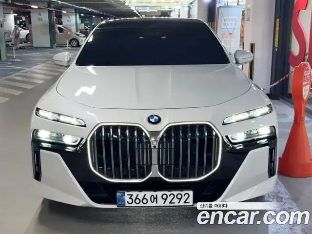 BMW 7 Series 2024 — Şəkil 9/20