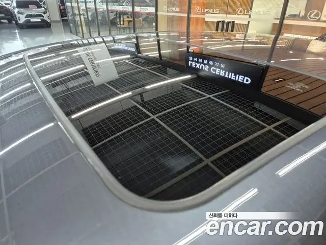 Lexus ES300h 2026 — ფოტო 5/20