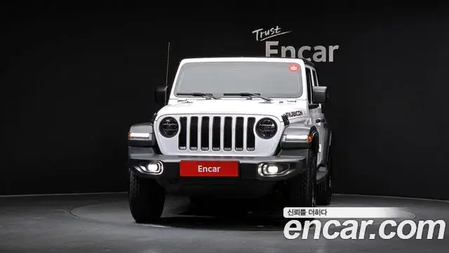 Jeep Wrangler 2021 — ფოტო 19/34