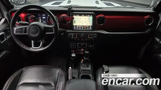 Jeep Wrangler 2021 — ფოტო 29/34