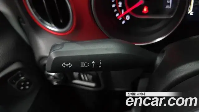 Jeep Wrangler 2021 — ფოტო 15/34