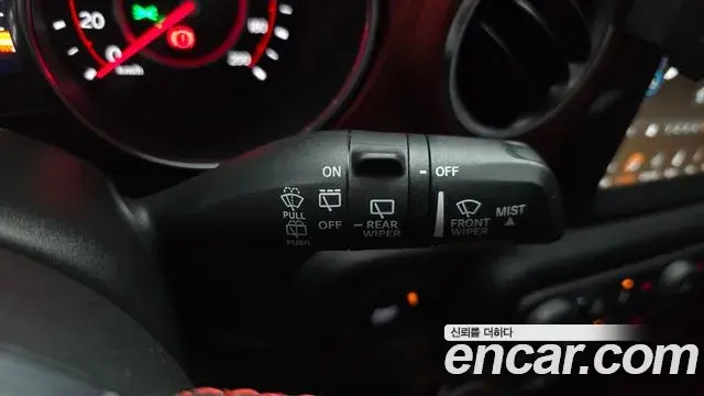 Jeep Wrangler 2021 — ფოტო 2/34