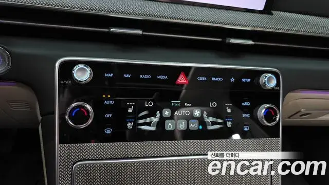 Genesis GV80 2024 — Photo 15/36