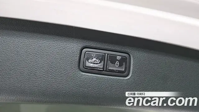 Genesis GV80 2024 — Photo 21/36