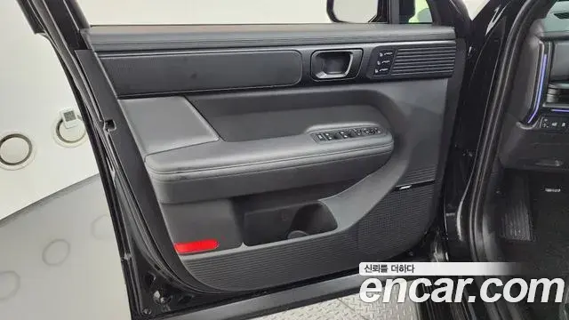Hyundai Santa Fe 2025 — ფოტო 22/37