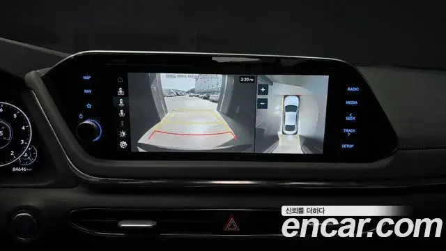 Hyundai Sonata Hybrid 2019 — Photo 10/33