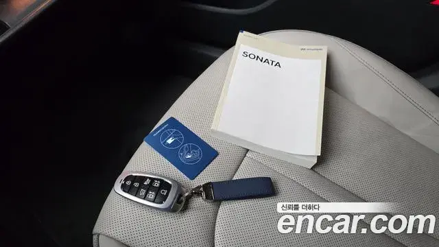 Hyundai Sonata Hybrid 2019 — Photo 33/33