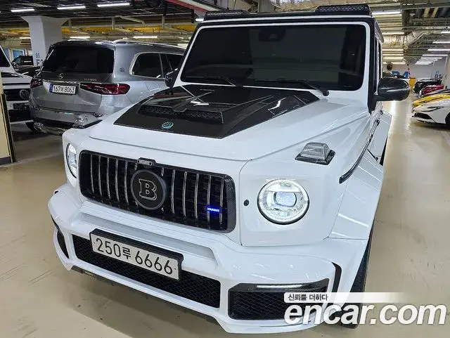Mercedes-Benz G-Class 2022 — Фото 10/20