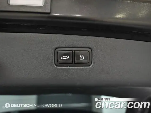 Genesis GV70 2021 — Photo 19/20
