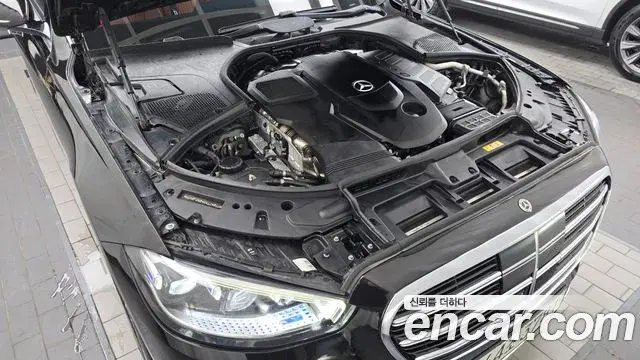 Mercedes-Benz S-Class 2022 — Фото 6/20