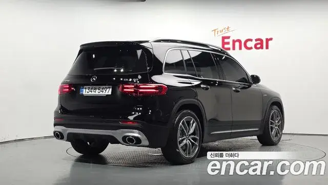 Mercedes-Benz GLB-Class 2025 — Фото 2/20