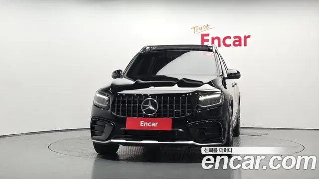 Mercedes-Benz GLB-Class 2025 — Фото 3/20